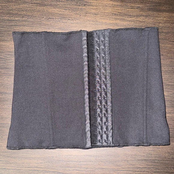 SKIMS Other - Skims Waist Trainer Hook And Eye Closure Black Nylon Spandex Women’s Size Large